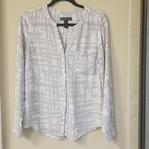 I-N-C Gray and White Blouse Size 6